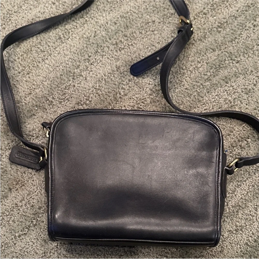 Vintage Coach Black Leather Crossbody Bag - Picture 3 of 5